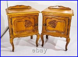 Pair of Detailed French Louis XV Style Golden Oak Bedside Cabinets (NWB163)